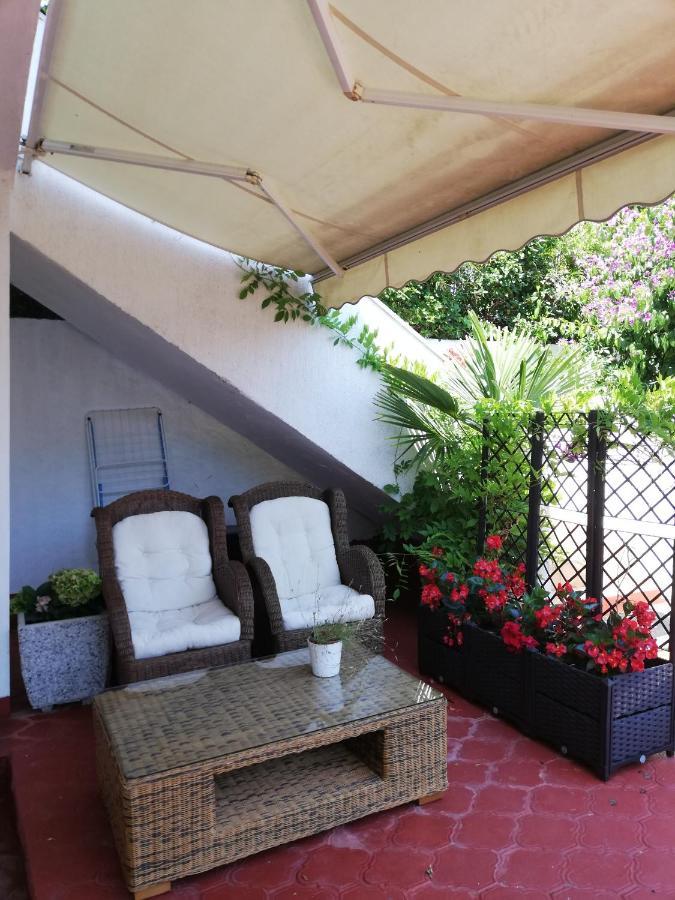 Apartments Poretti For 2,In Center Parking Free In The Yard,6 Min Beach Walk Rovinj Luaran gambar