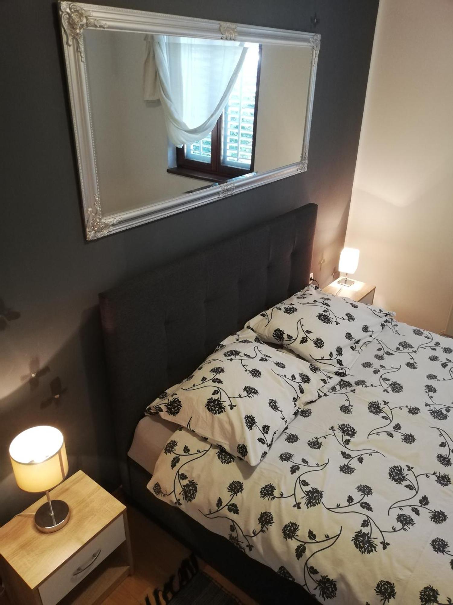 Apartments Poretti For 2,In Center Parking Free In The Yard,6 Min Beach Walk Rovinj Luaran gambar