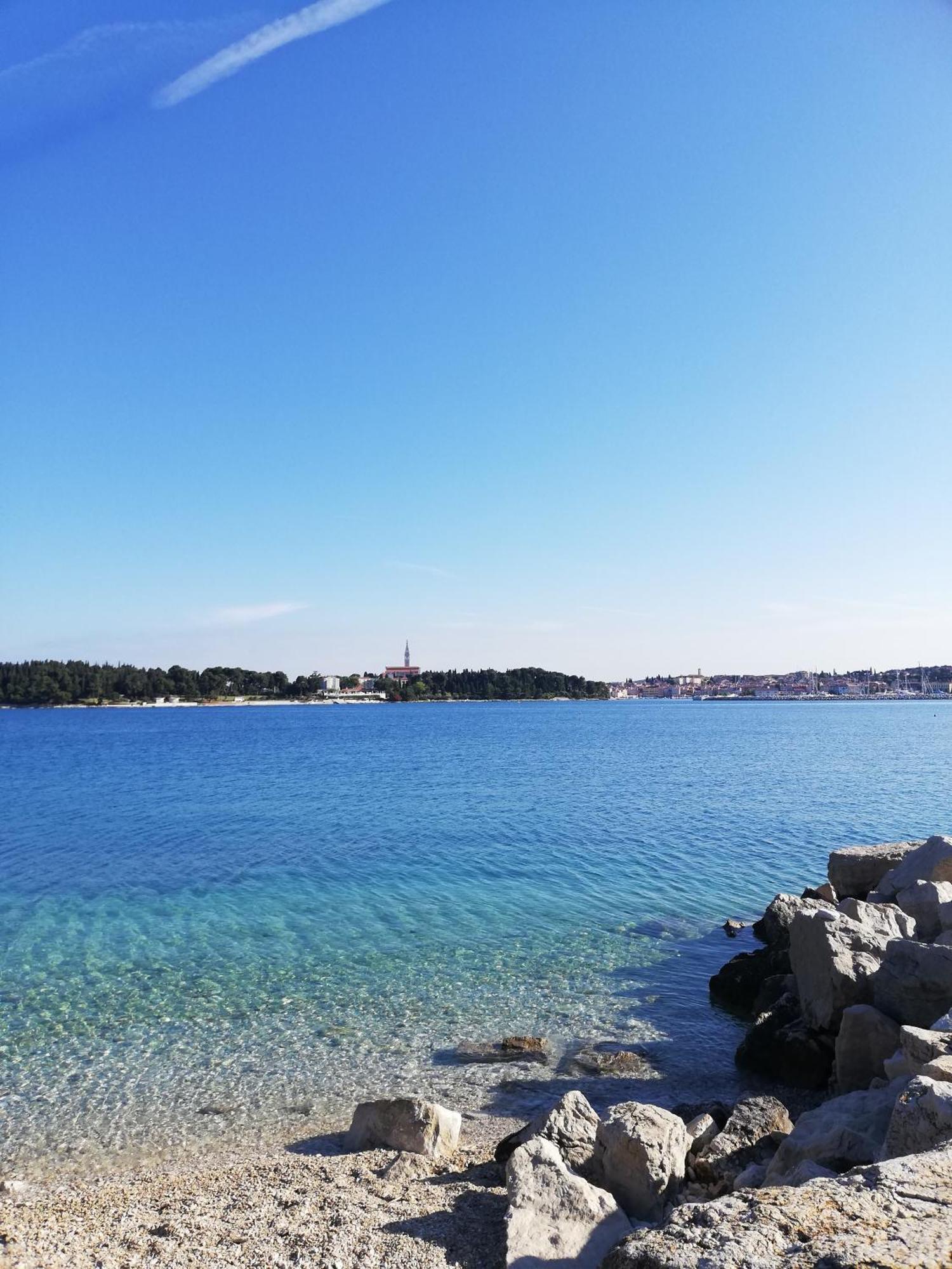 Apartments Poretti For 2,In Center Parking Free In The Yard,6 Min Beach Walk Rovinj Luaran gambar